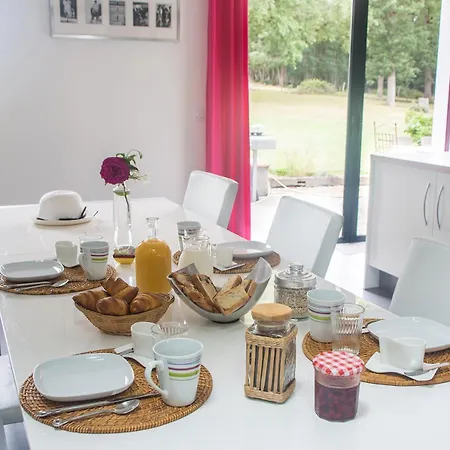B&B Pour 4 La Maison Maupas Le Burgaud