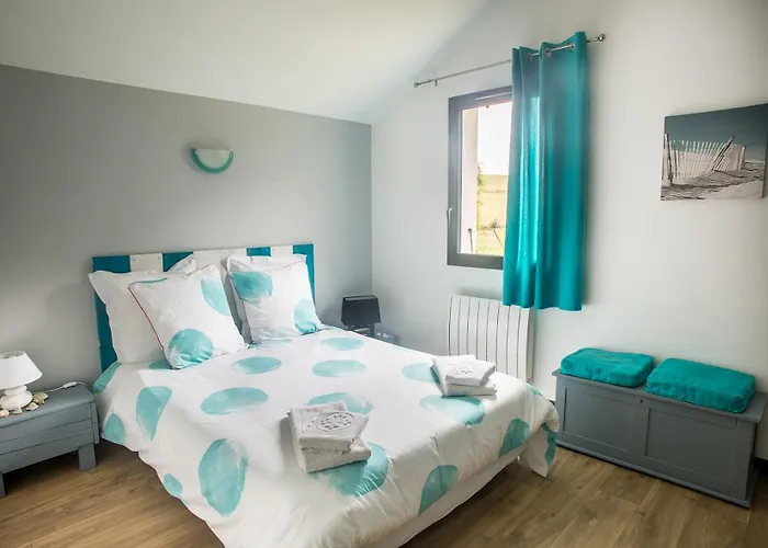 Pour 4 La Maison Maupas Le Burgaud